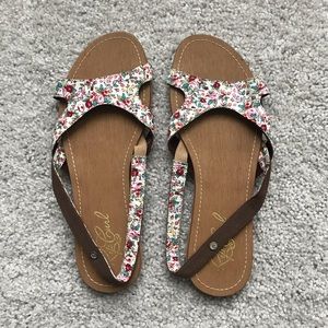 Rip Curl Floral Print Sandals Size 6 (Never Worn)